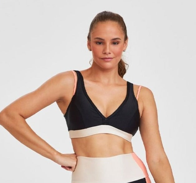 Top Atlanta Neckline - Black product view