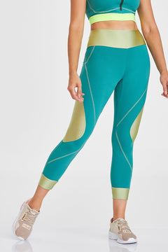 Legging NZ Cutout With Crossed - Green Sage additional view
